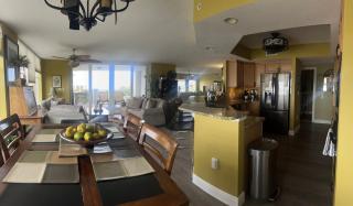 Luxurious & spacious oceanfront condo - 7