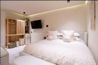 Cozy AC and comfy Casita top spot - 2