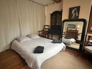 Chez Mamie - 8 personnes - Familial - Confort - Parking public - Librairie - 2