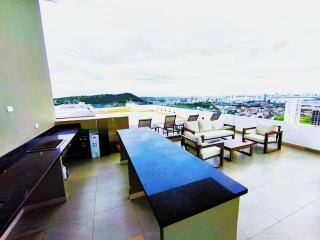 Apartamento moderno 2BD 2BA con terraza, Cerca del Mar y Centro 6 - 1