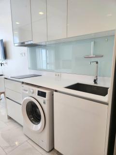 Prime 1BR in Sukhumvit 11 CentralStylishModern - 2