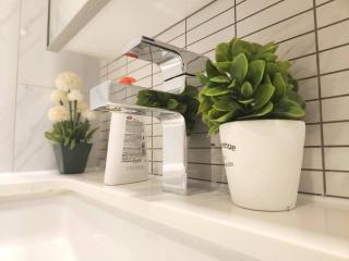 Prime 1BR in Sukhumvit 11 CentralStylishModern - 4