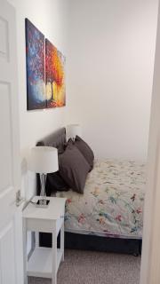 Luxury Glastonbury apartment - 1