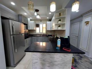 Ultra Lux 3-Bed Apartment with Open Nile View - 7