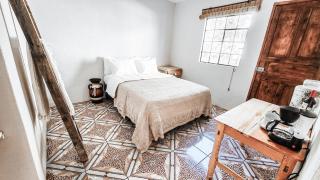 Updated Designer Bungalow - 7