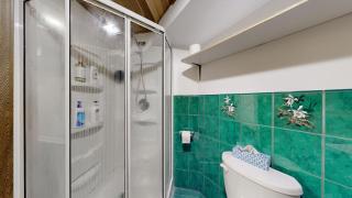 Cozy with Sauna 2 BedRooms basement apartment - 2