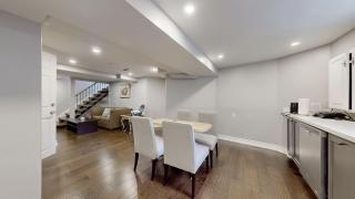 Cozy with Sauna 2 BedRooms basement apartment - 5