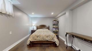 Cozy with Sauna 2 BedRooms basement apartment - 4