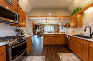 White Tail Cottage - 2