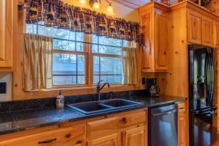 Porridge Pot - Linville Falls - 1