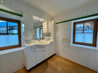 LISIS ChaletSuite in Tonis cozy Guesthouse by Alpin Charme Apartments - 2