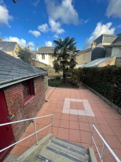 Comfort with garden - 8