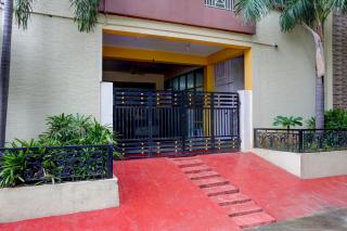 Hotel O AMR Home Stays - 9