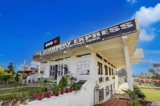 SPOT ON by OYO The Highway Express - 2