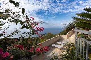 Casa indipendente con vista mare - 2