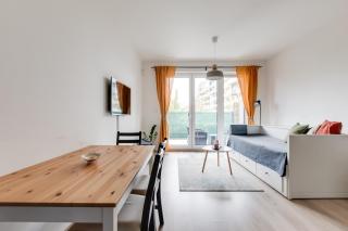 Brand New Apartment with Patio - Near Metro & Shopping Mall - 1