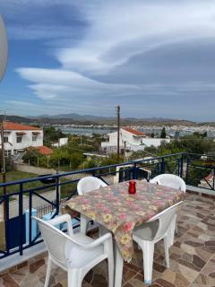 Maria's Beach Escape Salamina - 0