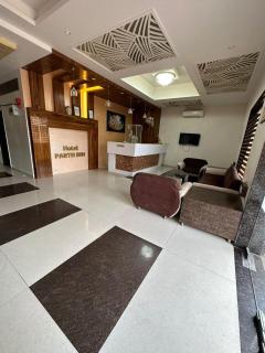 Hotel Parth Inn - 5