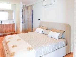 NEW! Orient Bay's best view 2 bedrooms 2 bathrooms - 7