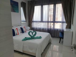 Dz Studio and Suite Parisien Tower i-City - 5