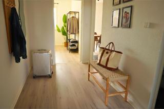 Gemütliches 3-Raum Apartment mit Boxspringbetten, vollausgestattet Küche, Balkon, WLAN, 40 Zoll HD-TV, Parkplätze - 7