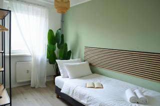 Gemütliches 3-Raum Apartment mit Boxspringbetten, vollausgestattet Küche, Balkon, WLAN, 40 Zoll HD-TV, Parkplätze - 8