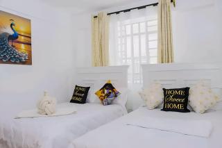 The Joseph Sport Property - 8