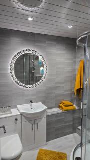 Modern 1 bedroom riverside apartment - 2