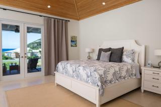 Castaways Villa- Steps from Beach with Kayaks - 2