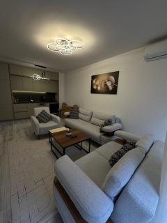 Talia's Apartment - 3