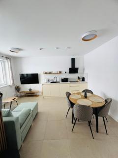 Panorama View Apartment - 9