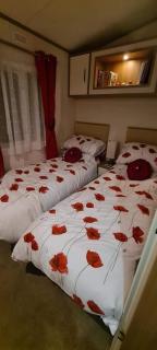 Carnaby Rosedale - 3