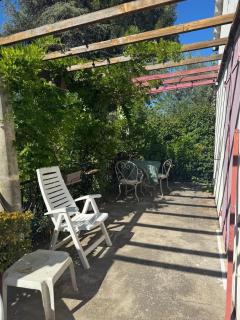 La petite maison près de la mer, avec jardin et parking - 8