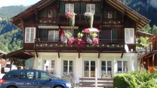 Lauterbrunnen Beautiful Staubbach apartment in a charming Chalet - 9