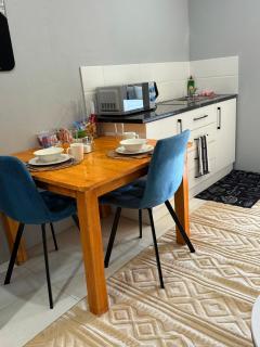 Khwezi Lifestyle BnB - 2