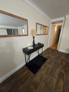 Apartment on De Parys Avenue, Bedford - 1