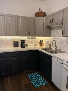 Relaxing Townhouse Downtown Dubuque - 9