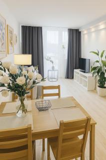 White Apartment Grzybowska - 0