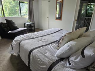 Peaceful Farm Stay in Auckland including pony rides for kids - 4