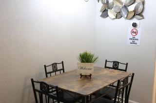 Comfy Central Walk to Zilker Downtown! - 2