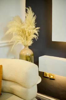 Cozy Modern Studio Eden Z Apartment - 2