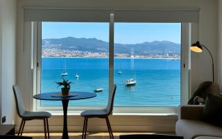 Holibai, Meiga, Apto moderno, vistas al mar y playa cerca, Baiona - 0