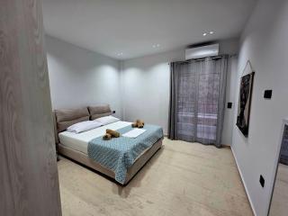 Hidden Gem 2BR Apartment Loutraki - 9