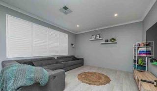 Lagoon retreat apartment with pool - 0