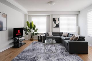 Airport/Family/3bdrm/5beds/4bath/Workspace/Hiking - 0