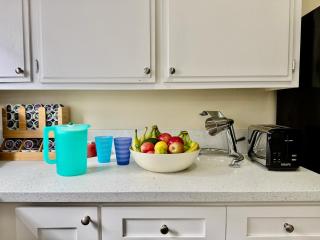 Proper Stays at Melrose - West Hollywood Premium M suite - 2
