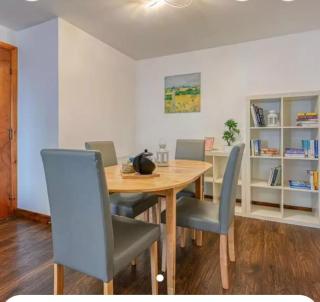 The Highland Nook - 1