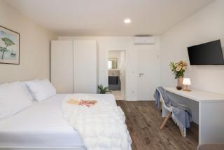 Luxury Villa Mila for 8 Persons, Free Parking, 800 m from center of Supetar - 6