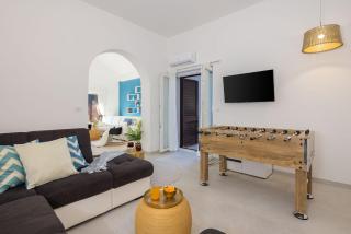 Luxury Villa Mila for 8 Persons, Free Parking, 800 m from center of Supetar - 1