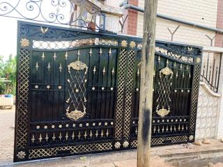 1 bedrooms, 1 living room in Chapelle Liboudi Yaounde - 2